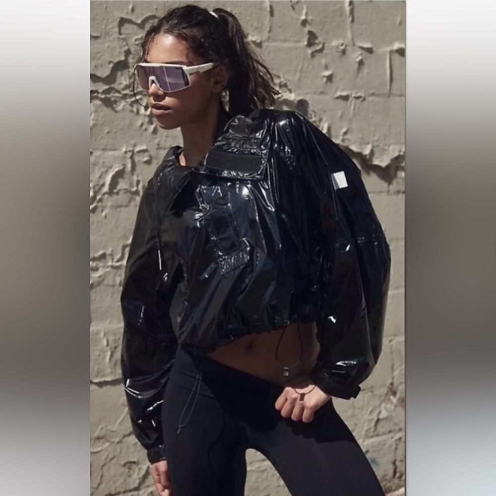 FREE PEOPLE FP Movement NEW Dew Drop Packable Rain Jacket NEW Size M Shiny Black - Picture 7 of 16